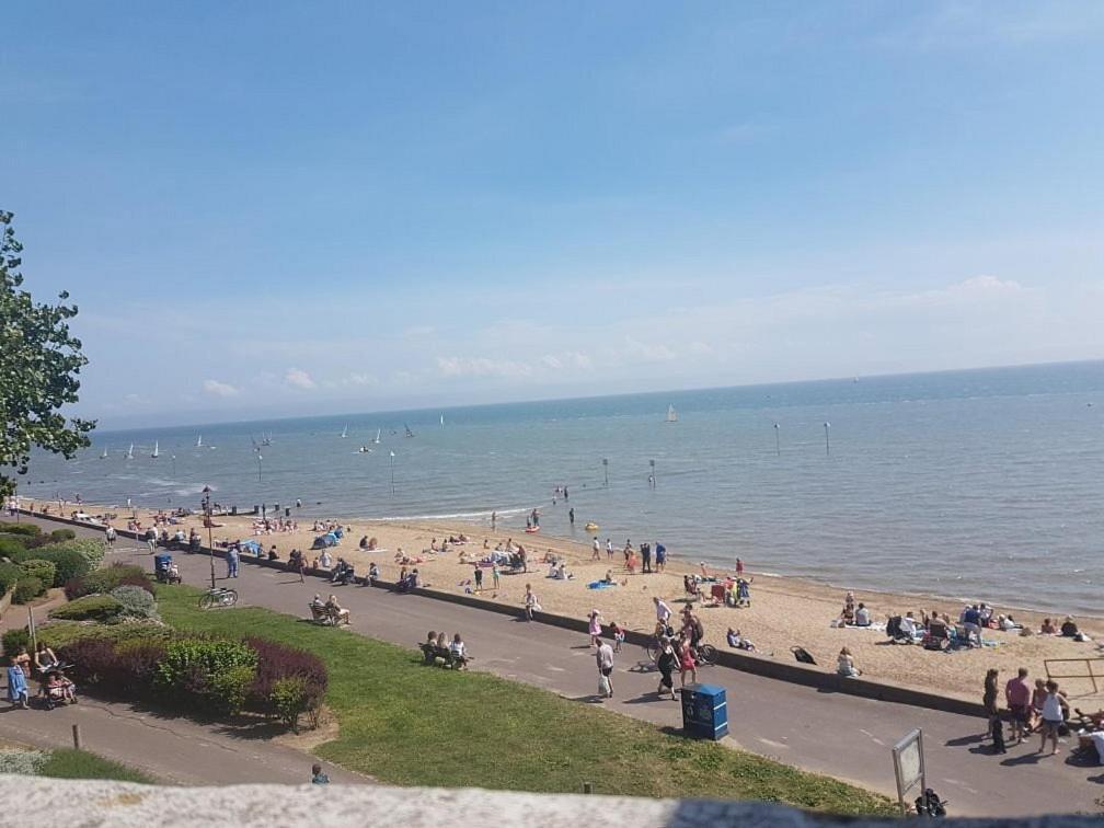 Leigh-On-Sea Retreat - 2 Bedroom Apartment Bagian luar foto
