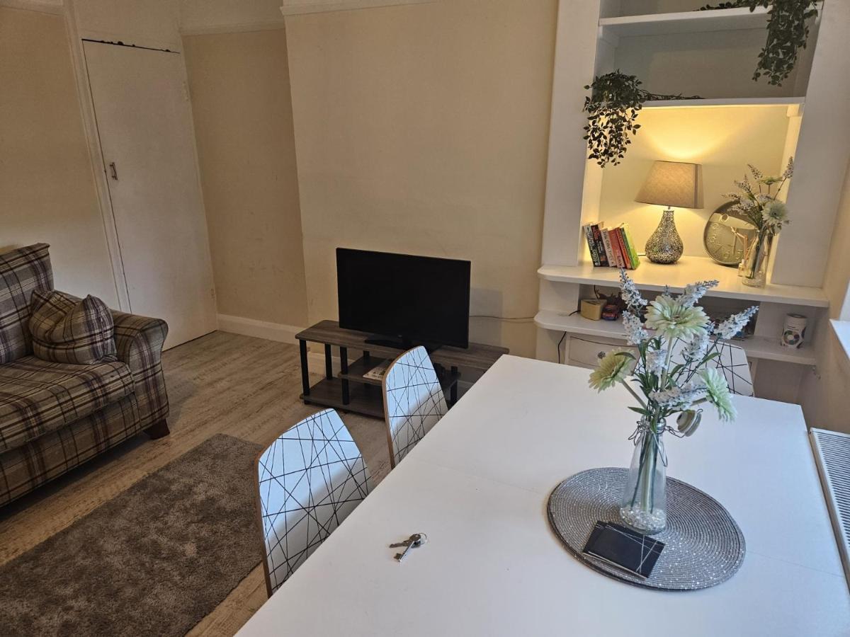 Leigh-On-Sea Retreat - 2 Bedroom Apartment Bagian luar foto