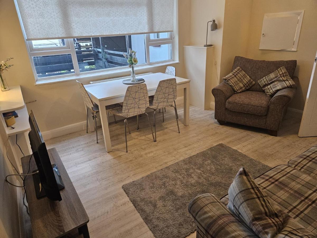 Leigh-On-Sea Retreat - 2 Bedroom Apartment Bagian luar foto