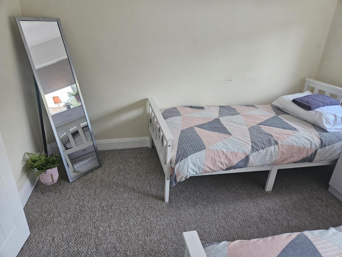 Leigh-On-Sea Retreat - 2 Bedroom Apartment Bagian luar foto